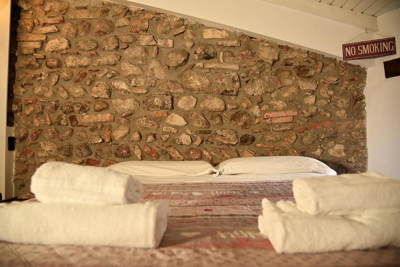 Prigioni House Bed & Breakfast Peschiera del Garda Exterior foto