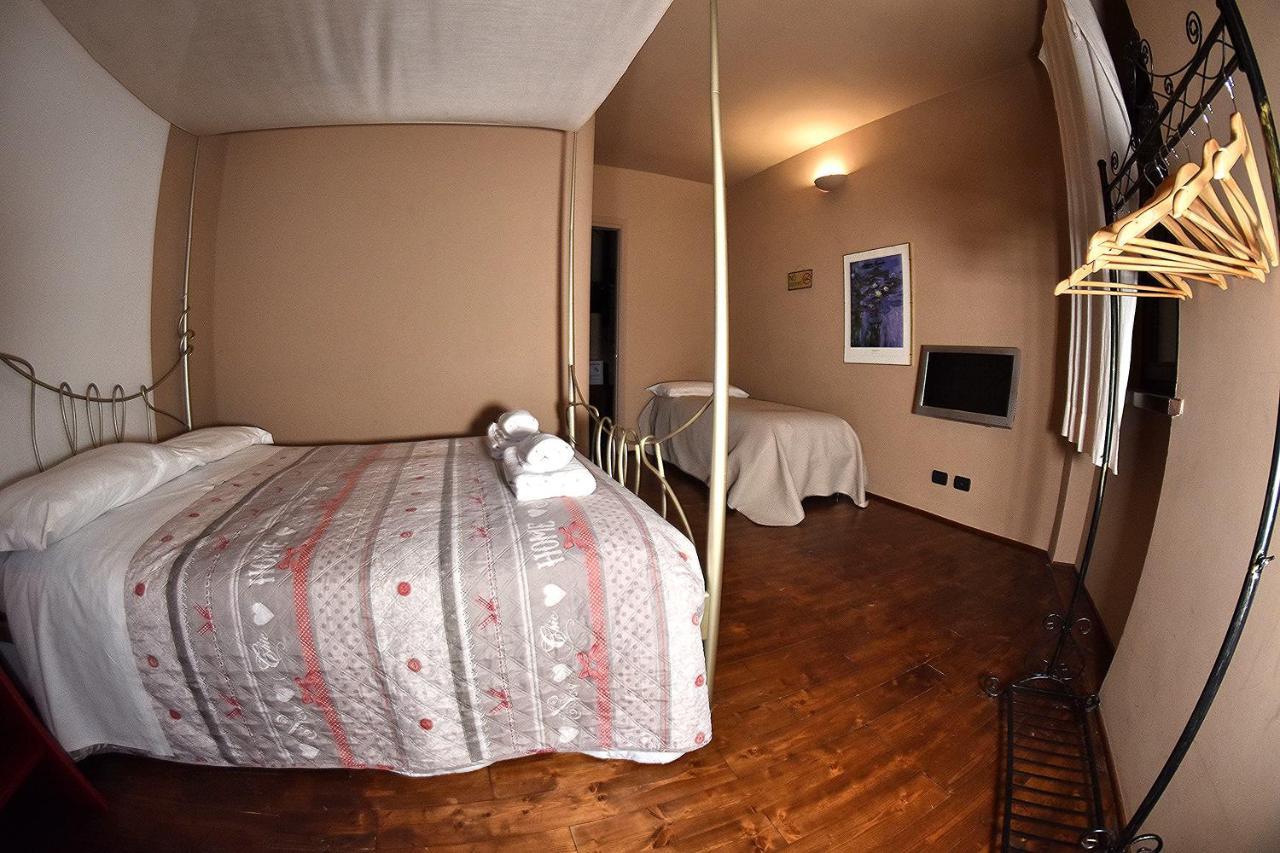 Prigioni House Bed & Breakfast Peschiera del Garda Exterior foto