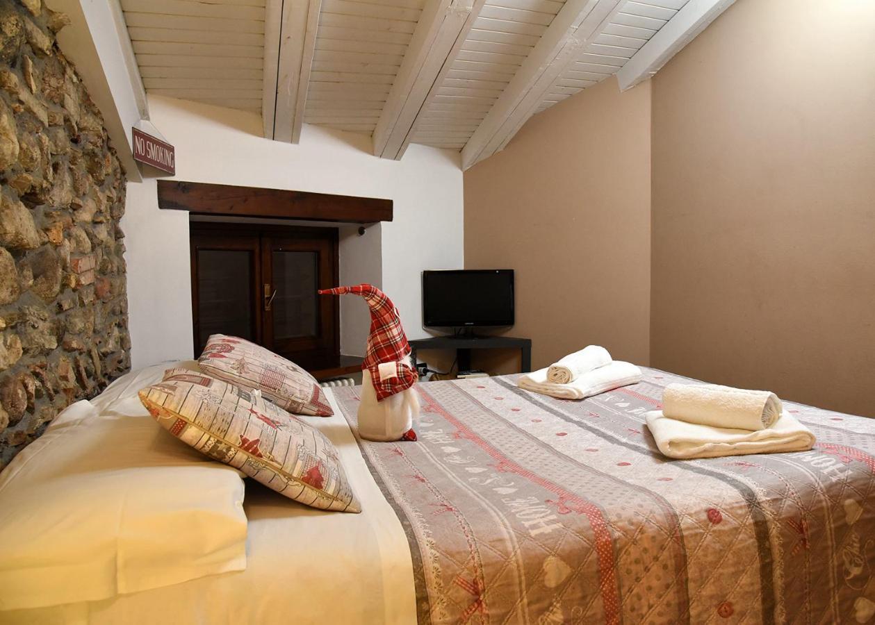Prigioni House Bed & Breakfast Peschiera del Garda Exterior foto