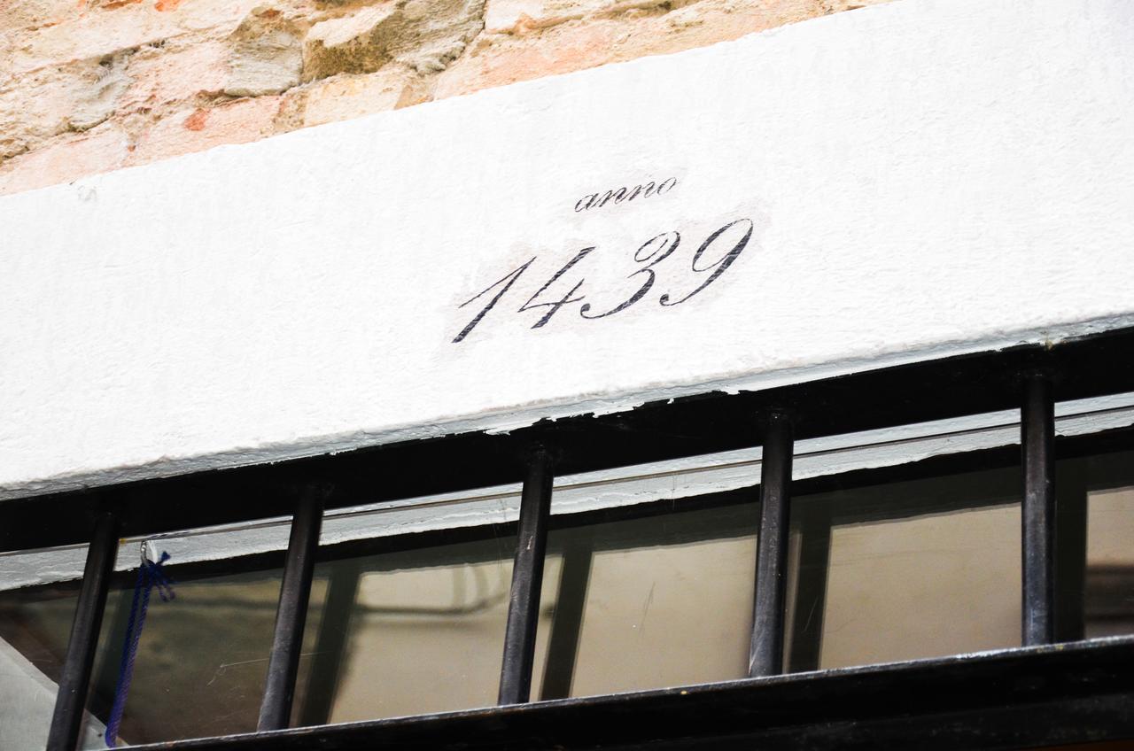 Prigioni House Bed & Breakfast Peschiera del Garda Exterior foto