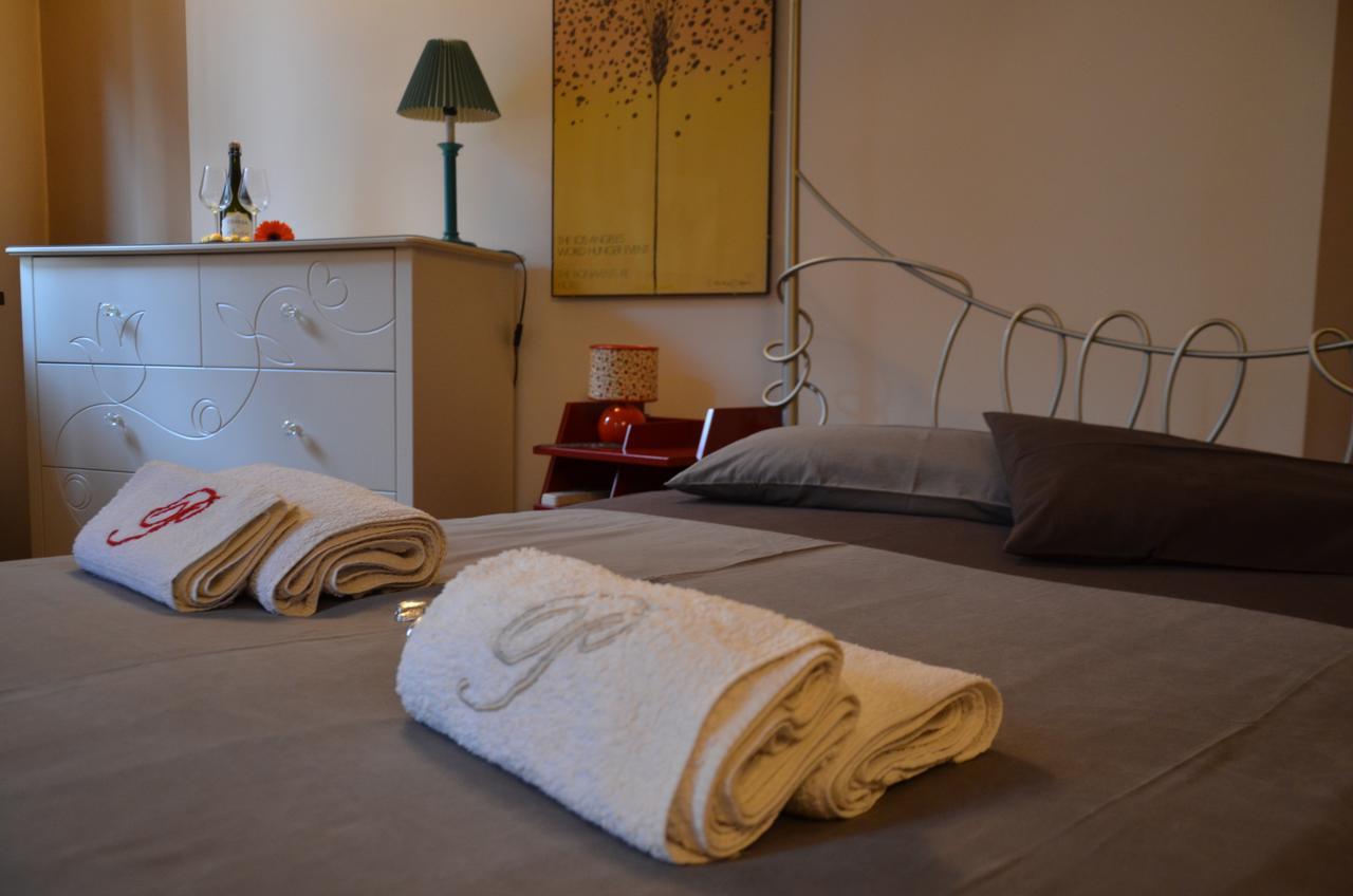 Prigioni House Bed & Breakfast Peschiera del Garda Exterior foto