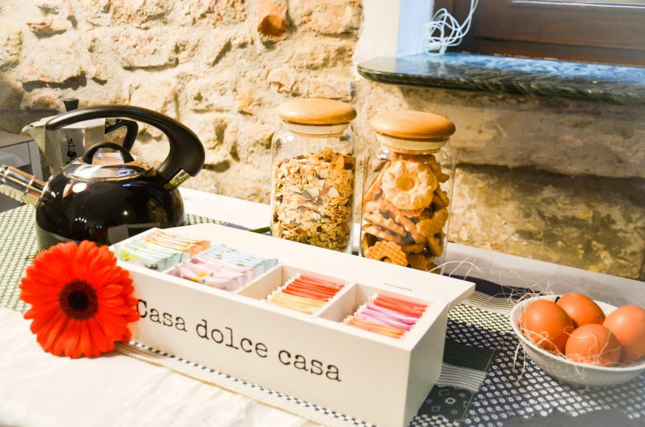 Prigioni House Bed & Breakfast Peschiera del Garda Exterior foto