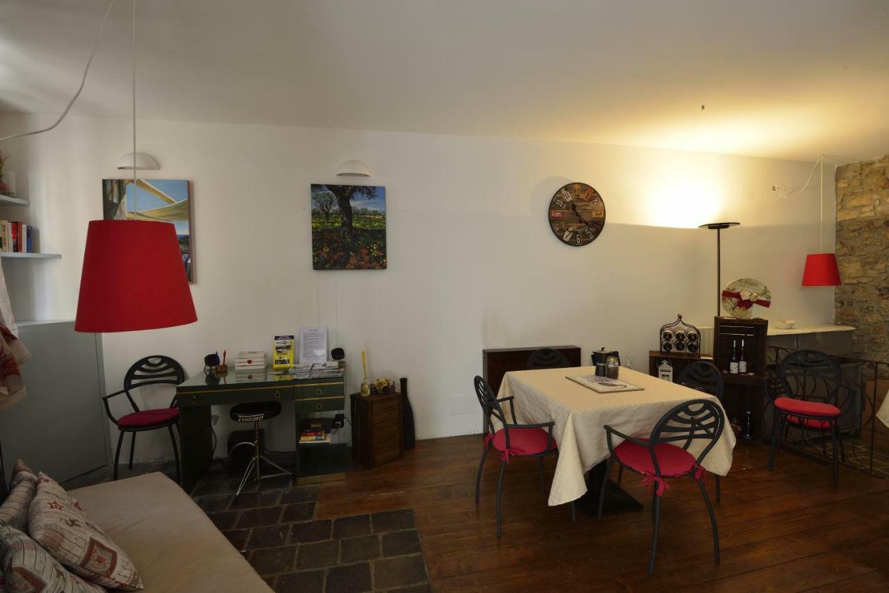 Prigioni House Bed & Breakfast Peschiera del Garda Exterior foto