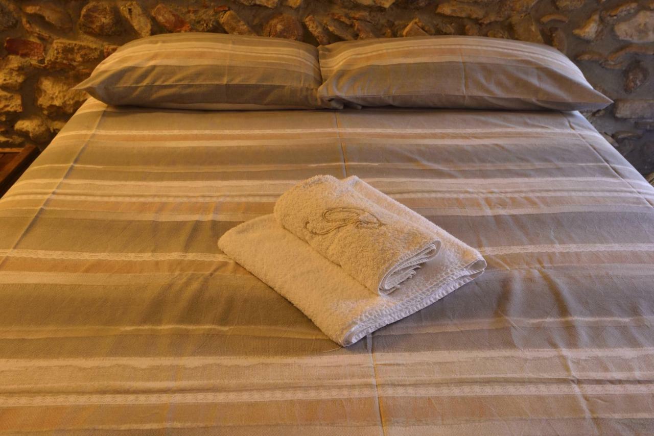 Prigioni House Bed & Breakfast Peschiera del Garda Exterior foto